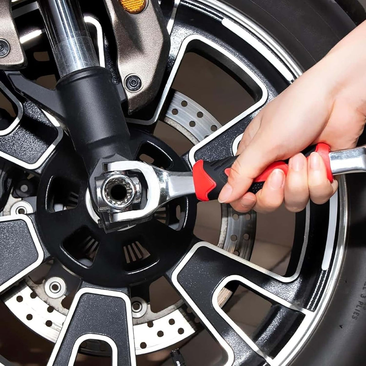 |FREE DELIVERY|🔧 8-in-1 Universal Socket Wrench – 360° Rotating Tool
